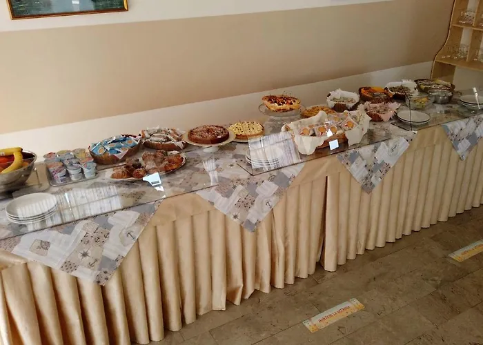 호텔 Dei Cesari 3*